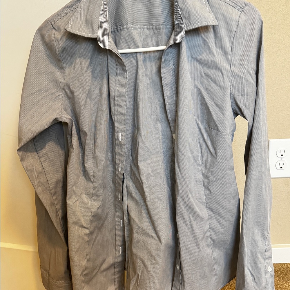 H&M Men's Casual Gray Button Down Shirt